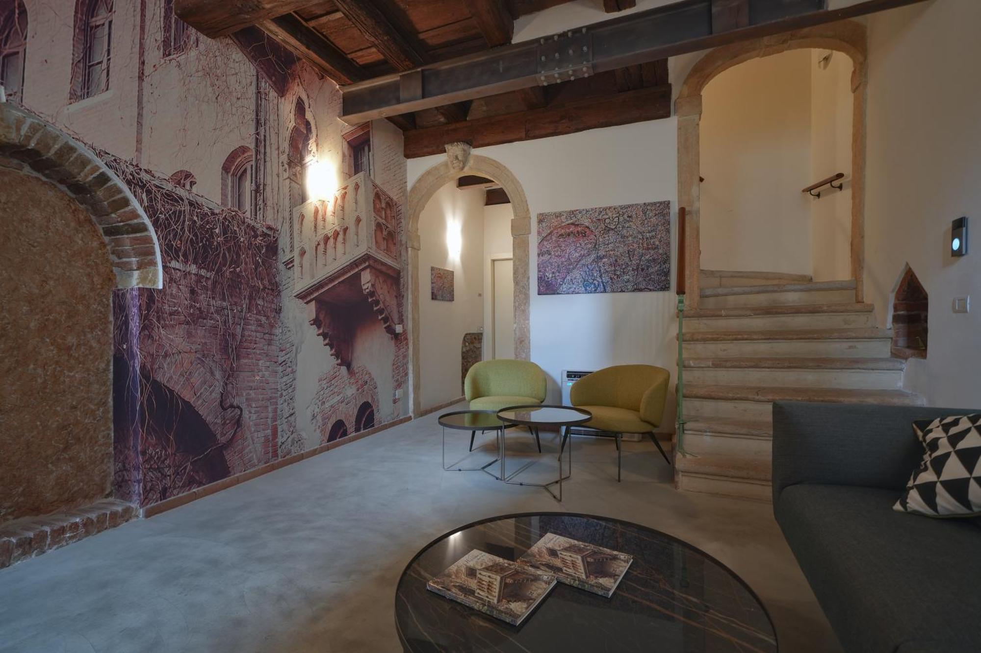 Palazzo Di Giulietta - Juliet'S Palace فيرونا المظهر الخارجي الصورة