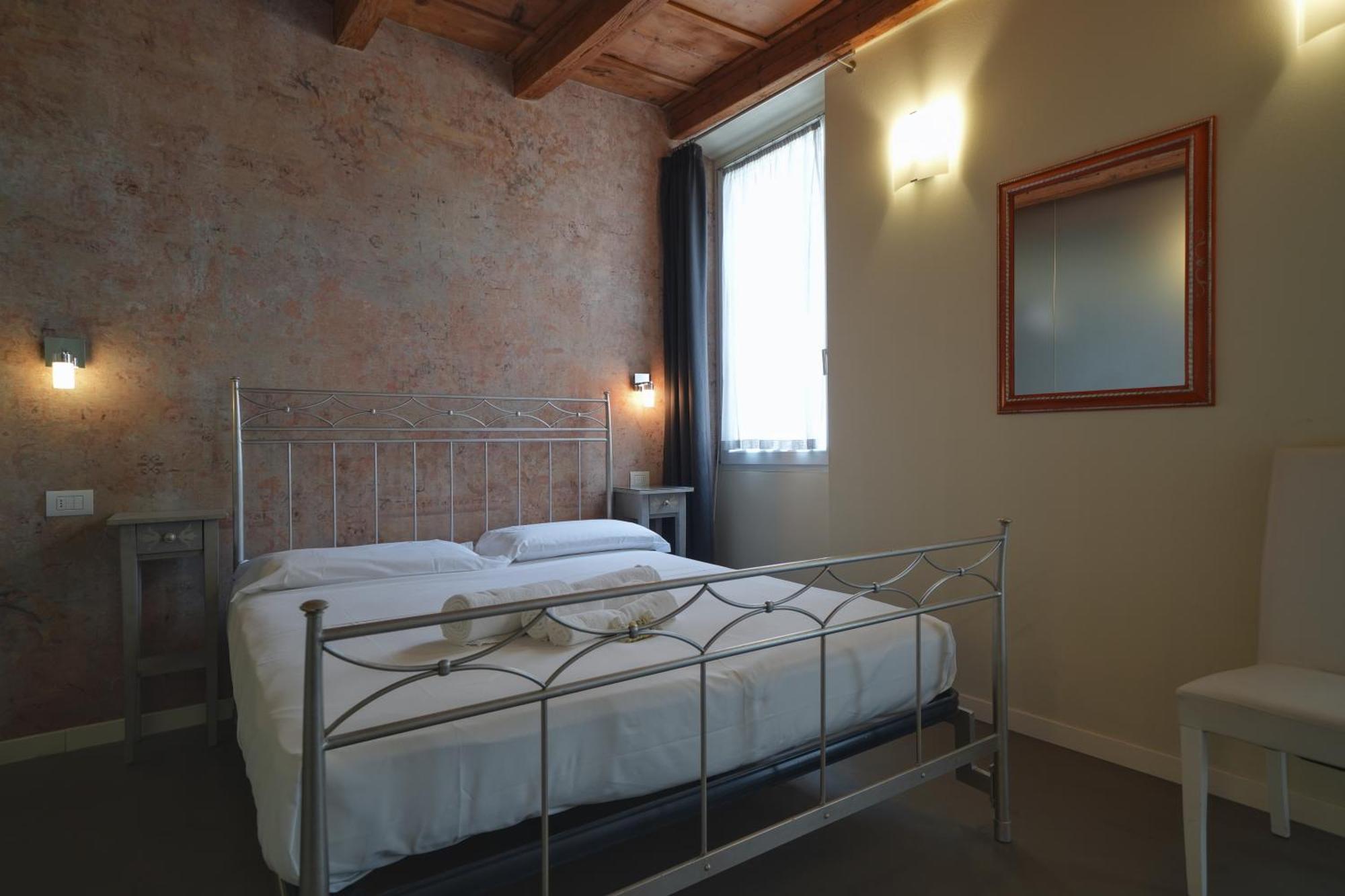 Palazzo Di Giulietta - Juliet'S Palace فيرونا المظهر الخارجي الصورة