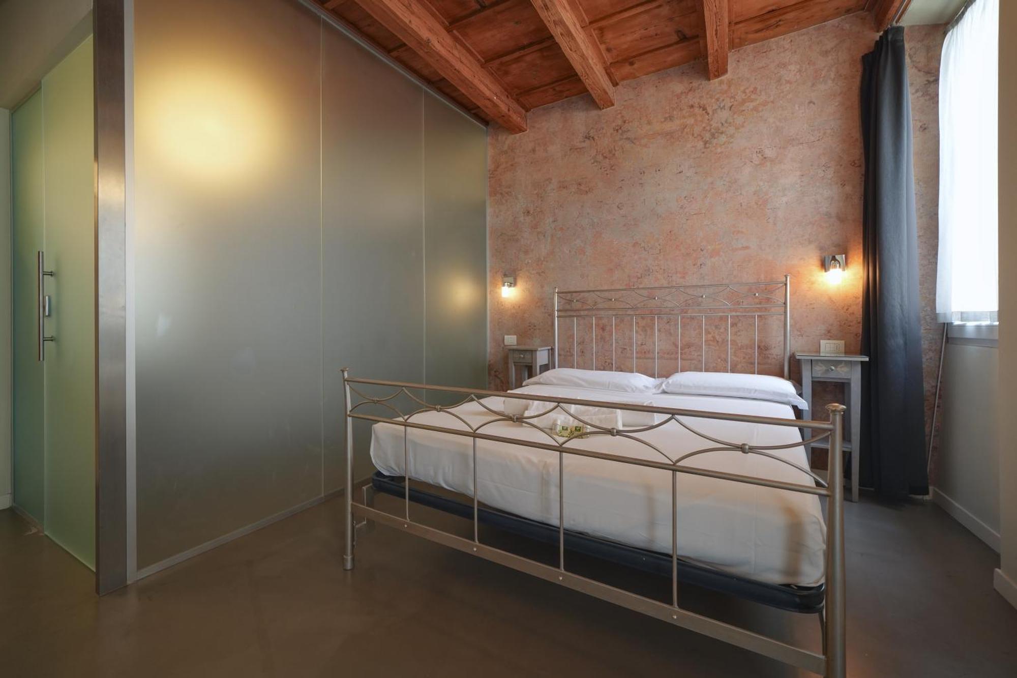 Palazzo Di Giulietta - Juliet'S Palace فيرونا المظهر الخارجي الصورة
