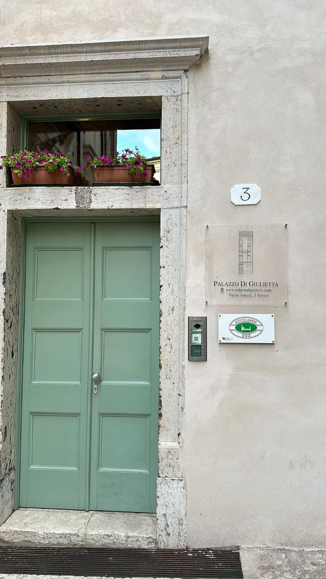 Palazzo Di Giulietta - Juliet'S Palace فيرونا المظهر الخارجي الصورة